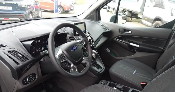 Ford Tourneo Connect cena 140452 przebieg: 10, rok produkcji 2023 z Tłuszcz małe 631